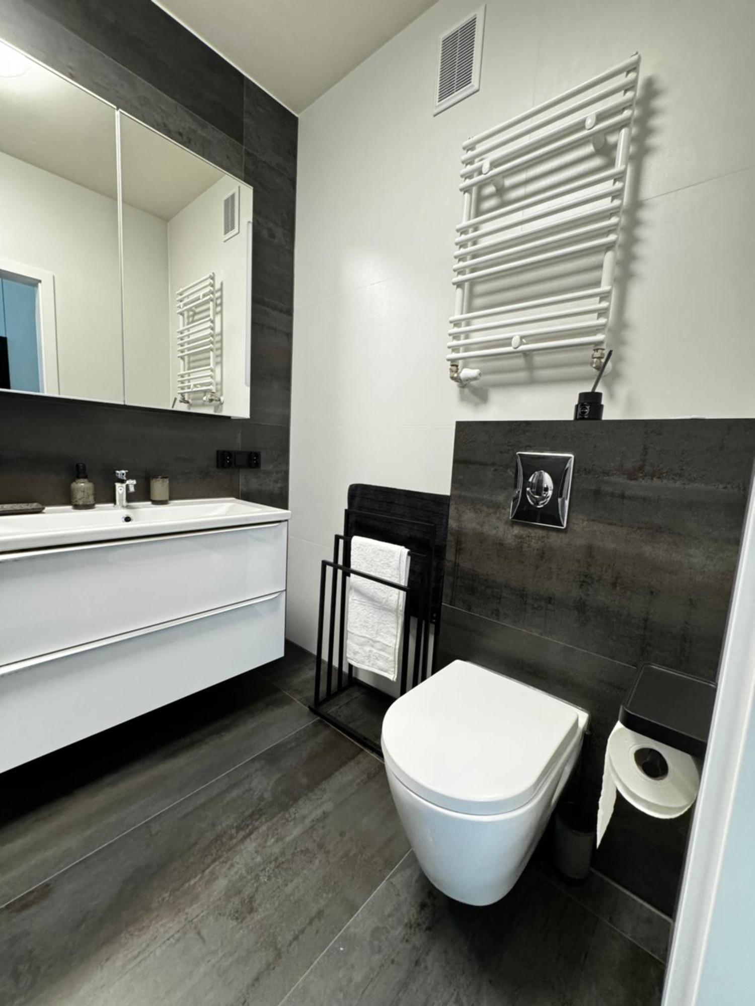 Apartament Z Tarasem 23 โบเลสวาเวียส ภายนอก รูปภาพ
